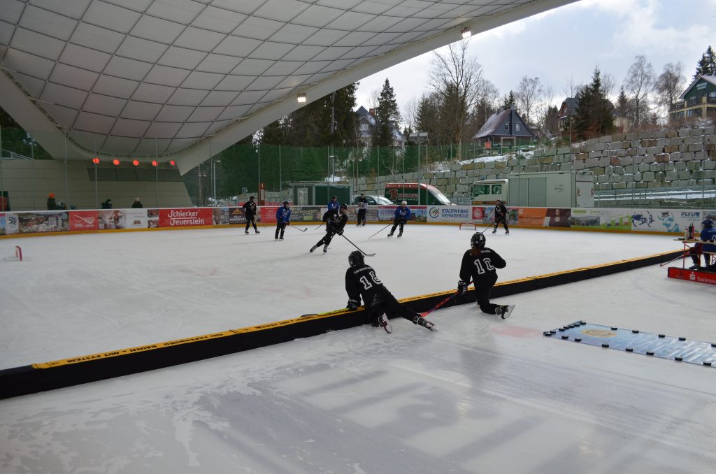 Die Premiere der Sportart Eishockey bei den Landesjugendspielen in Sachsen-Anhalt war ein echter Erfolg.